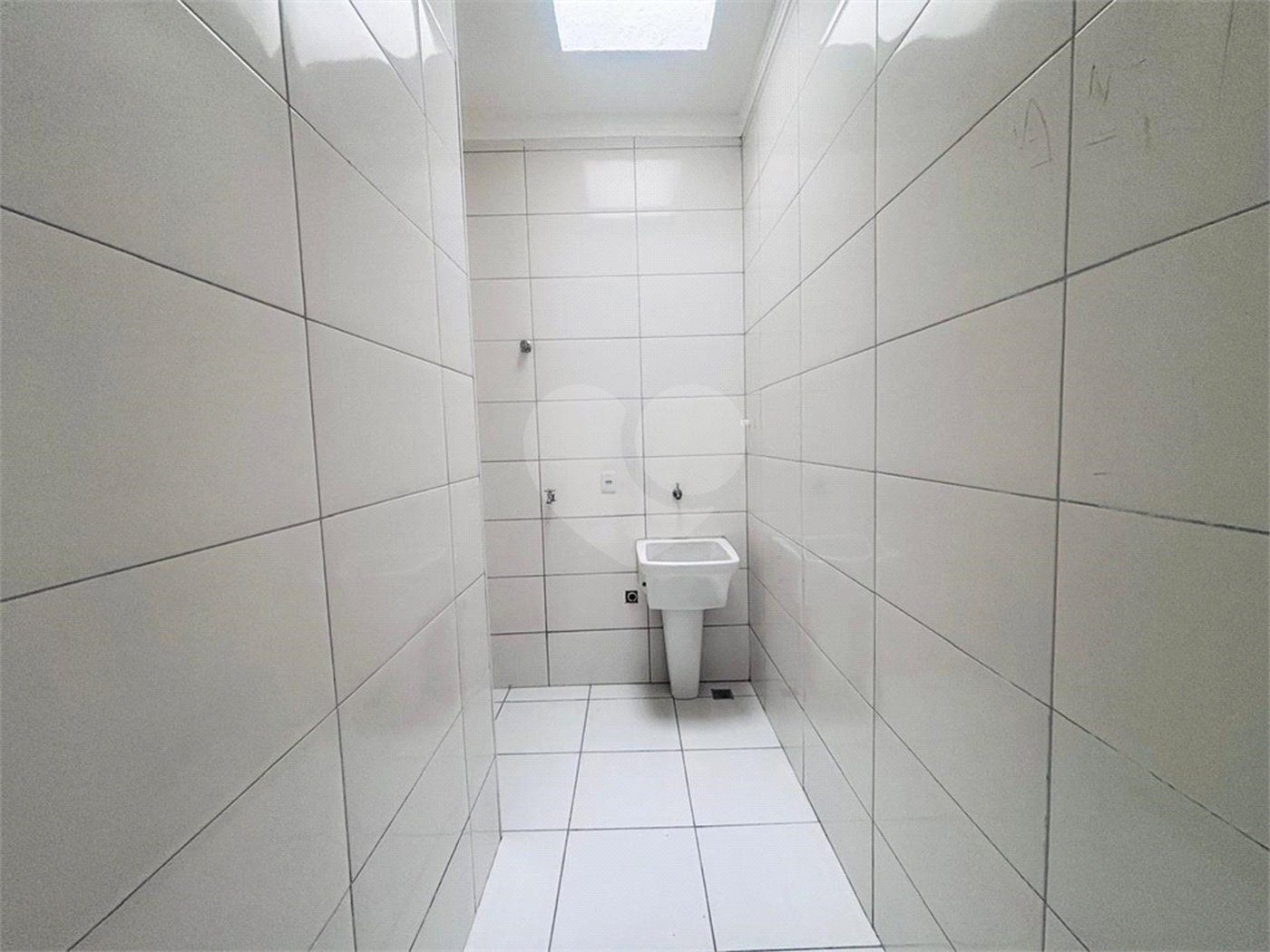 Casa à venda com 2 suítes no condomínio Horto Florestal III, Sorocaba - SP