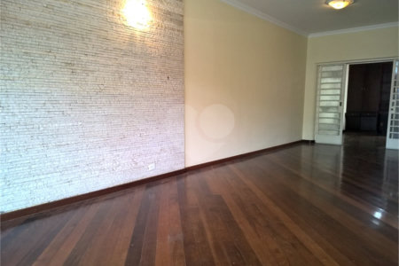 Sobrado à venda com 3 quartos, sendo 1 suíte,  em Planalto Paulista, São Paulo, SP