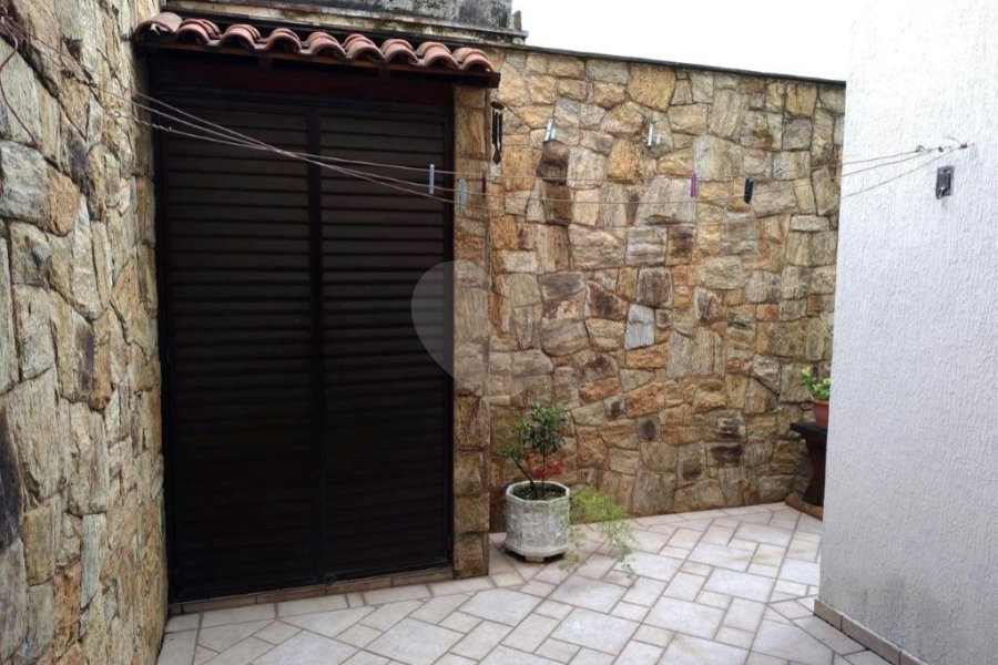 Sobrado à venda com 2 quartos, sendo 1 suíte, em Santa Teresinha, São Paulo, SP