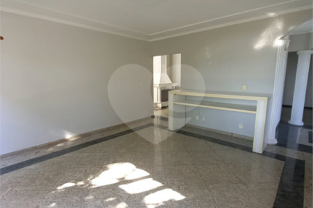 Casa à venda com 5 quartos, sendo 3 suítes, no condomínio Vinhas da Vista Alegre - Lado Sede, Vinhedo - SP