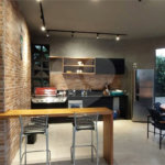 Casa para alugar com 4 quartos, sendo 3 suítes,  no condomínio Figueira Garden, Atibaia - SP