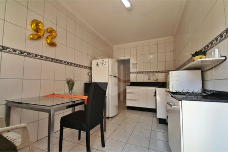 Casa Térrea à venda com 3 quartos em Vila Gustavo, São Paulo, SP