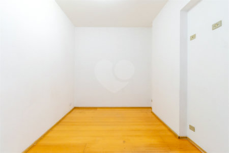 Apartamento à venda com 3 quartos, sendo 1 suíte,  em Cidade Monções, São Paulo, SP