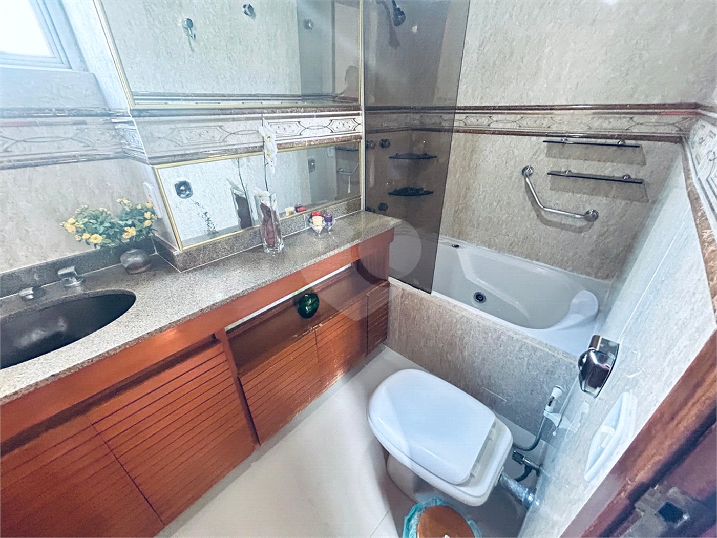 Apartamento à venda com 4 quartos, sendo 1 suíte, em Tijuca, Rio de Janeiro, RJ