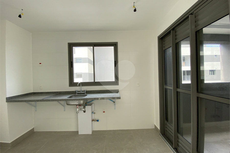 Apartamento à venda com 3 suítes em Santana, São Paulo, SP