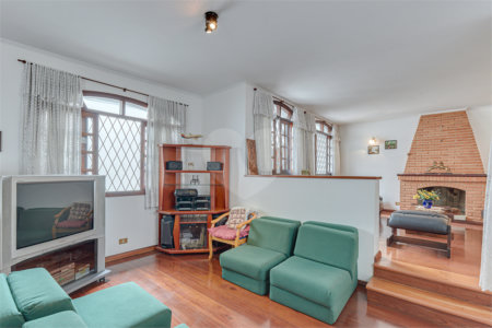 Casa Térrea à venda com 4 quartos, sendo 1 suíte, em Jardim Prudência, São Paulo, SP