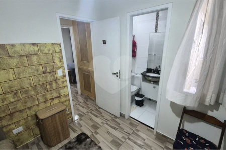 Casa à venda com 2 suítes no condomínio Simão Machado, São Paulo - SP
