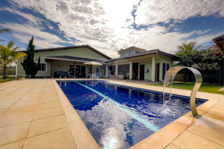 Casa à venda com 3 suítes em Parque Village Castelo, Itu, SP