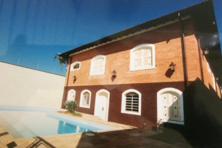 Casa Térrea à venda com 3 quartos, sendo 1 suíte,  em Jardim América, Bragança Paulista, SP