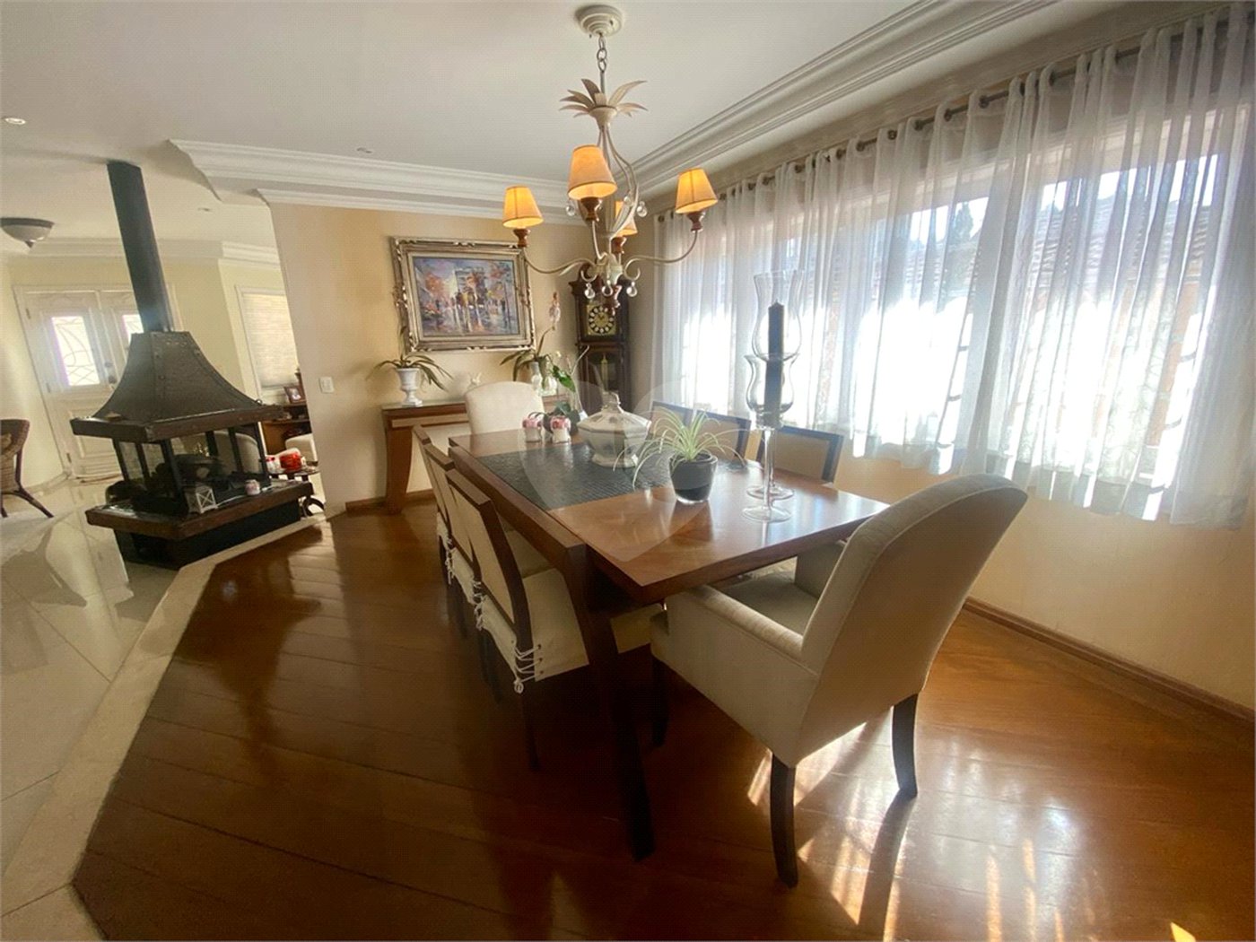 Casa à venda com 4 quartos, sendo 3 suítes, em Jardim Maia, Guarulhos, SP