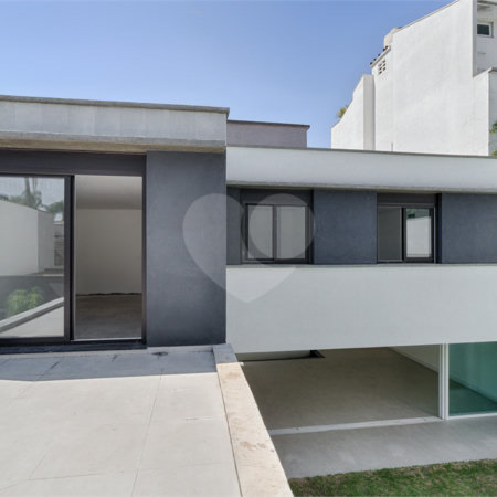 Casa à venda com 4 suítes no condomínio Edifício Jade, São Paulo - SP