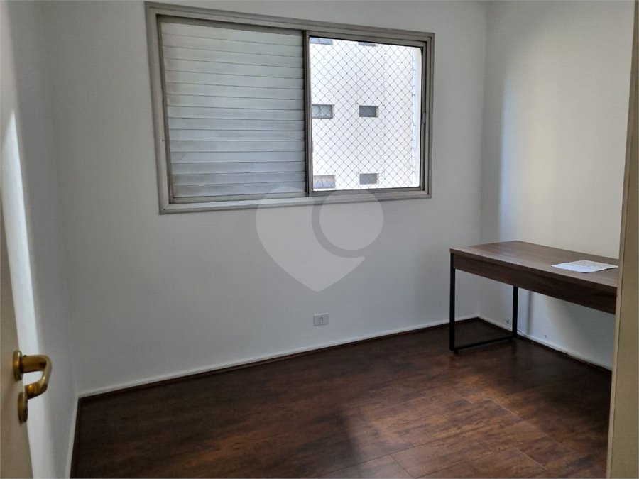 Apartamento à venda ou para alugar com 3 quartos, sendo 1 suíte, em Moema, São Paulo, SP