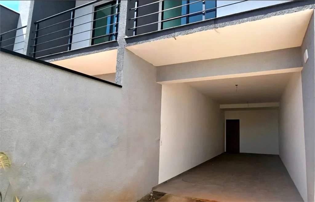 Casa à venda com 3 quartos, sendo 1 suíte, em Cidade dos Bandeirantes, São Paulo, SP