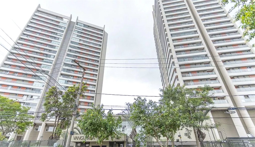 Apartamento à venda com 3 quartos, sendo 1 suíte, em Vila Anastácio, São Paulo, SP