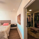 Casa à venda com 4 quartos, sendo 3 suítes,  no condomínio Vintage, Cotia - SP