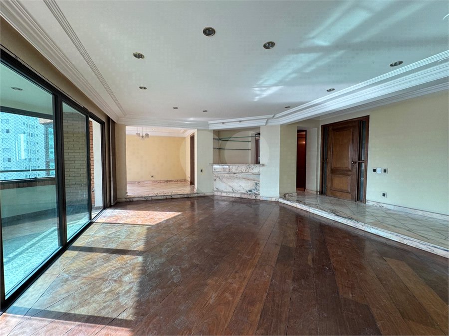 Apartamento à venda com 4 quartos, sendo 3 suítes, em Santana, São Paulo, SP