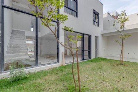 Casa à venda com 4 suítes no condomínio Ocean Village, São Paulo - SP