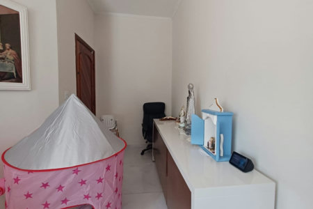 Casa à venda com 3 quartos, sendo 1 suíte, em Jardim Rosana, Guarulhos, SP