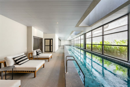 Apartamento à venda com 3 quartos, sendo 2 suítes, em Moema, São Paulo, SP