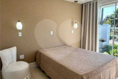 Casa à venda com 3 quartos, sendo 2 suítes, em Marina, Armação dos Búzios, RJ