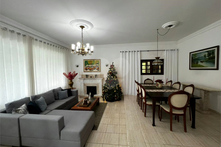 Casa à venda com 4 suítes no condomínio Alpes da Cantareira, Mairiporã - SP