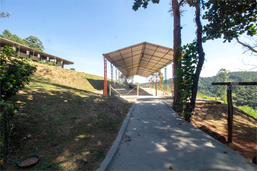 Fazenda para alugar com 3 quartos em Cristal, Mairinque, SP
