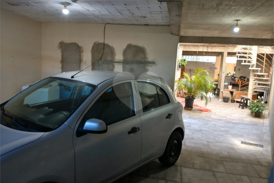 Sobrado à venda com 3 quartos, sendo 1 suíte, em Tremembé, São Paulo, SP