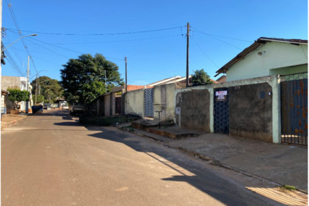 Casa à venda com 2 quartos em Residencial Ponta Porã I, Ponta Porã, MS