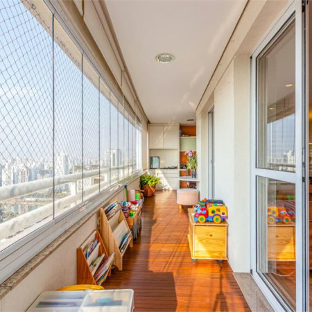 Apartamento à venda com 4 quartos, sendo 3 suítes, em Real Parque, São Paulo, SP