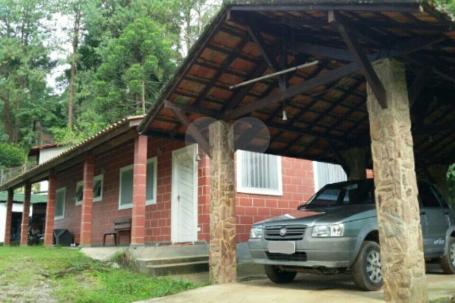 Casa Térrea à venda com 3 quartos, sendo 1 suíte, em Santa Inês, Caieiras, SP