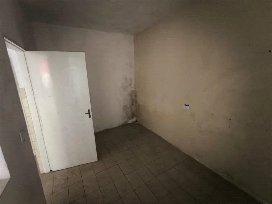 Casa à venda com 3 quartos em Jardim das Esmeraldas, São Paulo, SP