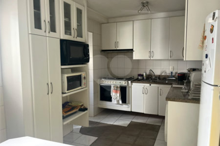 Apartamento à venda com 3 suítes em Real Parque, São Paulo, SP