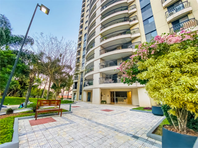 Apartamento à venda com 3 suítes em Alto da Boa Vista, São Paulo, SP