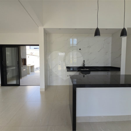 Casa à venda com 3 suítes no condomínio Helena Maria, Sorocaba - SP