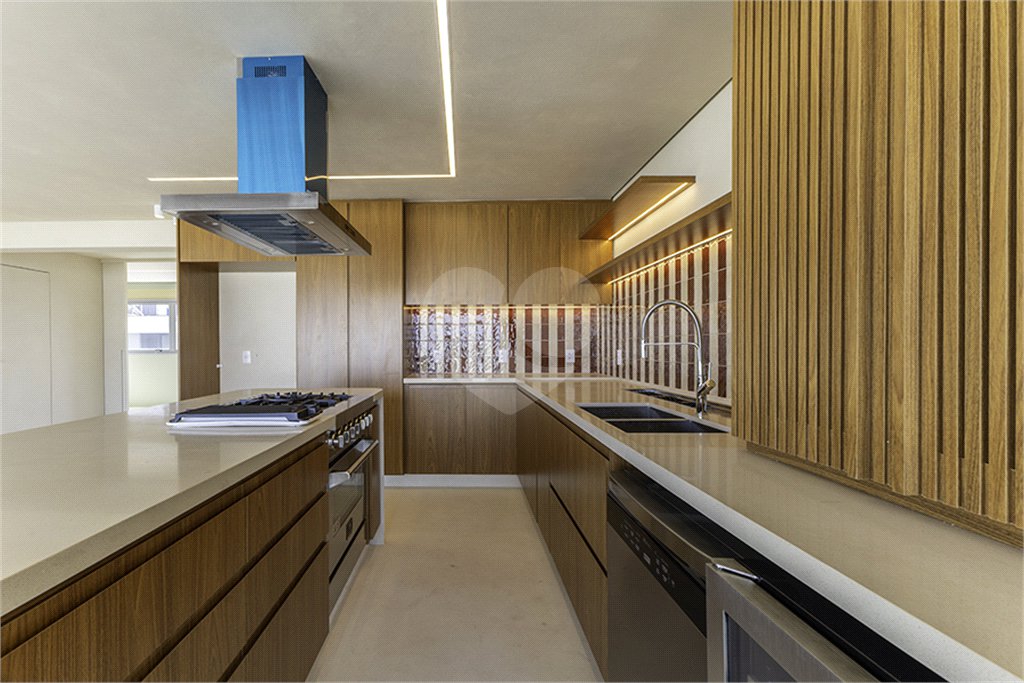 Apartamento à venda ou para alugar com 3 suítes em Água Branca, São Paulo, SP