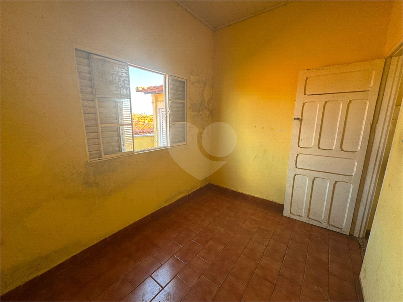 Casa à venda com 4 quartos, sendo 1 suíte, em Vila Maria, Itapetininga, SP