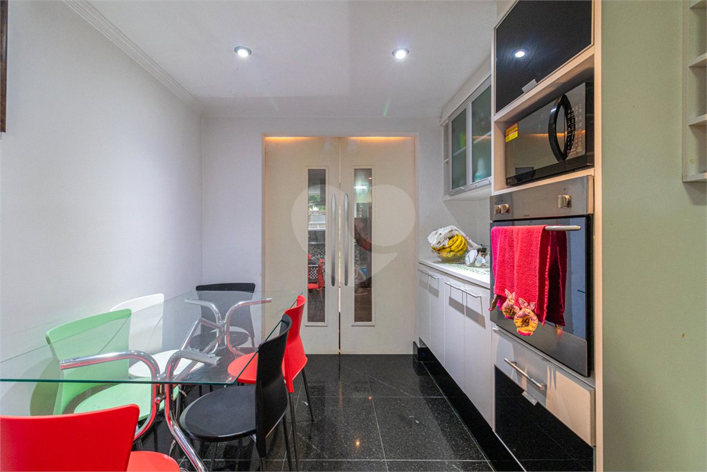Casa de Vila à venda com 4 suítes em Alto da Boa Vista, São Paulo, SP