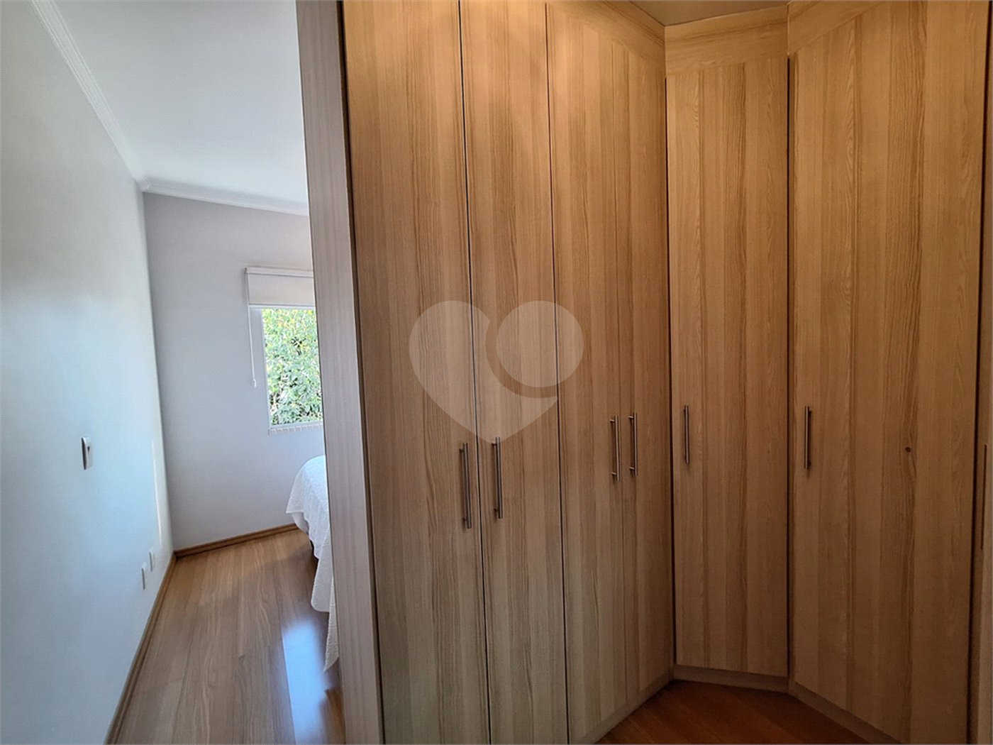 Casa à venda com 3 quartos, sendo 1 suíte, no condomínio Villaggio Tronchim, São Paulo - SP