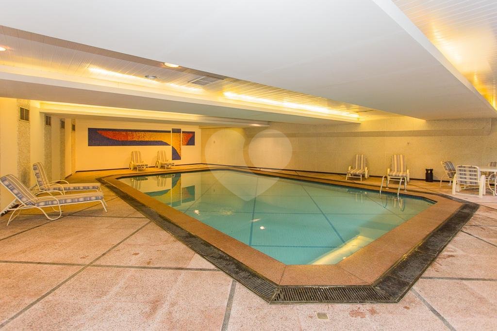 Apartamento para alugar com 5 quartos, sendo 3 suítes, em Alto de Pinheiros, São Paulo, SP