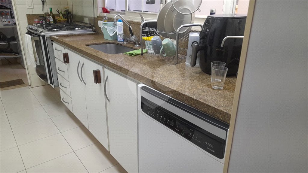 Casa de Vila à venda com 3 quartos em Vila Mariana, São Paulo, SP