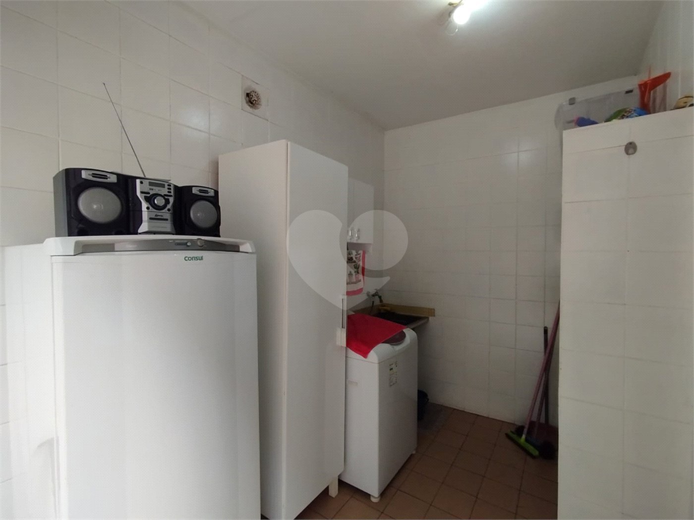 Casa à venda com 3 quartos, sendo 1 suíte, em Jardim Leocádia, Sorocaba, SP