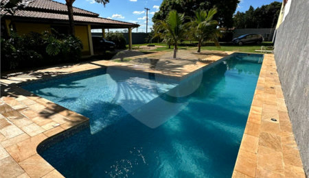 Chácara à venda com 4 quartos em Nova Veneza, Paulínia, SP