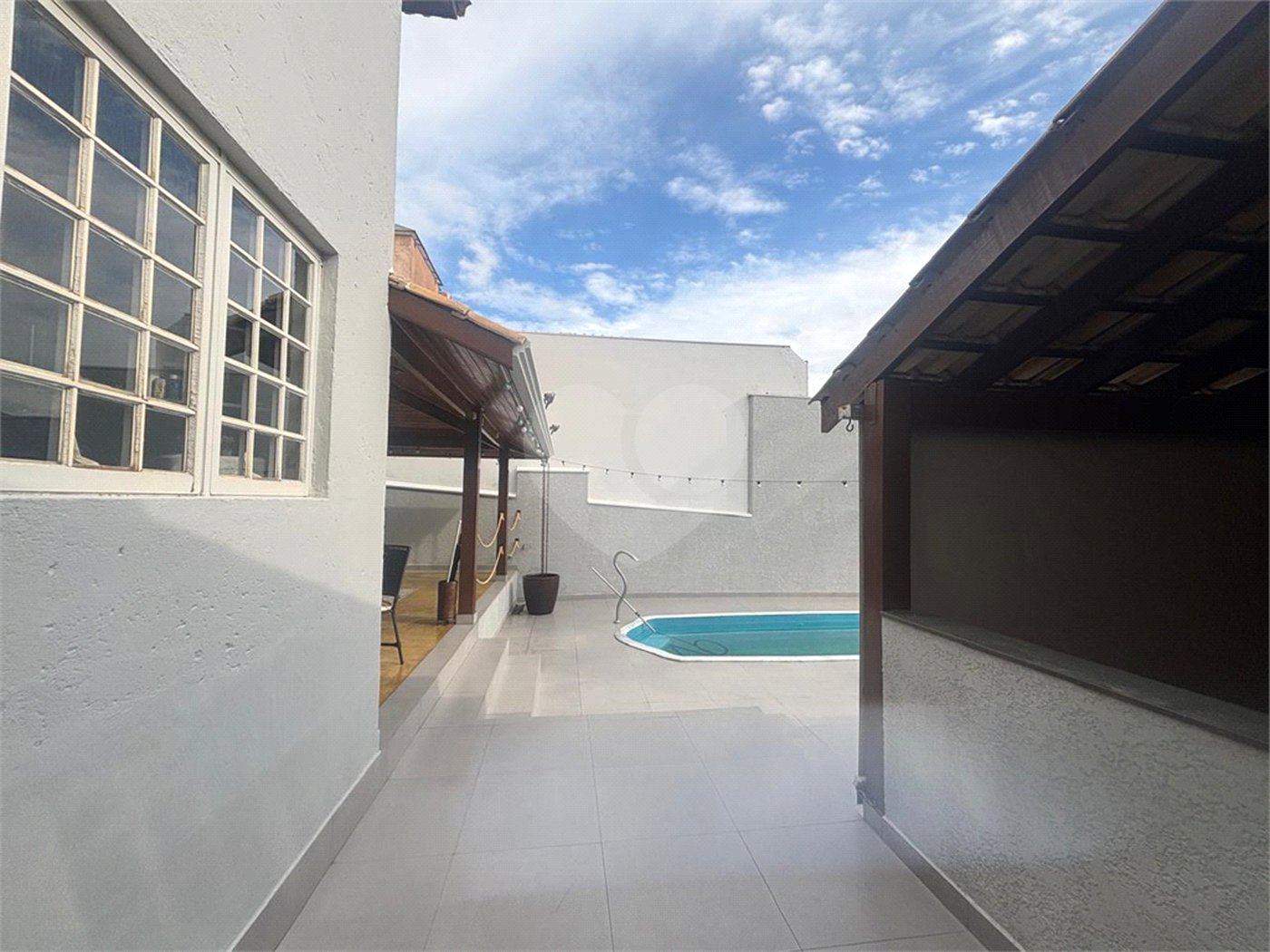 Casa à venda com 3 quartos, sendo 1 suíte, no condomínio Ibiti do Paço, Sorocaba - SP