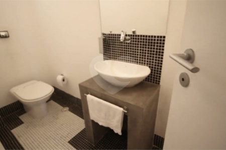 Apartamento à venda com 3 quartos, sendo 1 suíte, em Higienópolis, São Paulo, SP