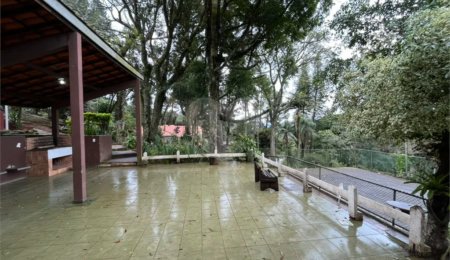 Casa à venda ou para alugar com 5 quartos em Roseira, Mairiporã, SP