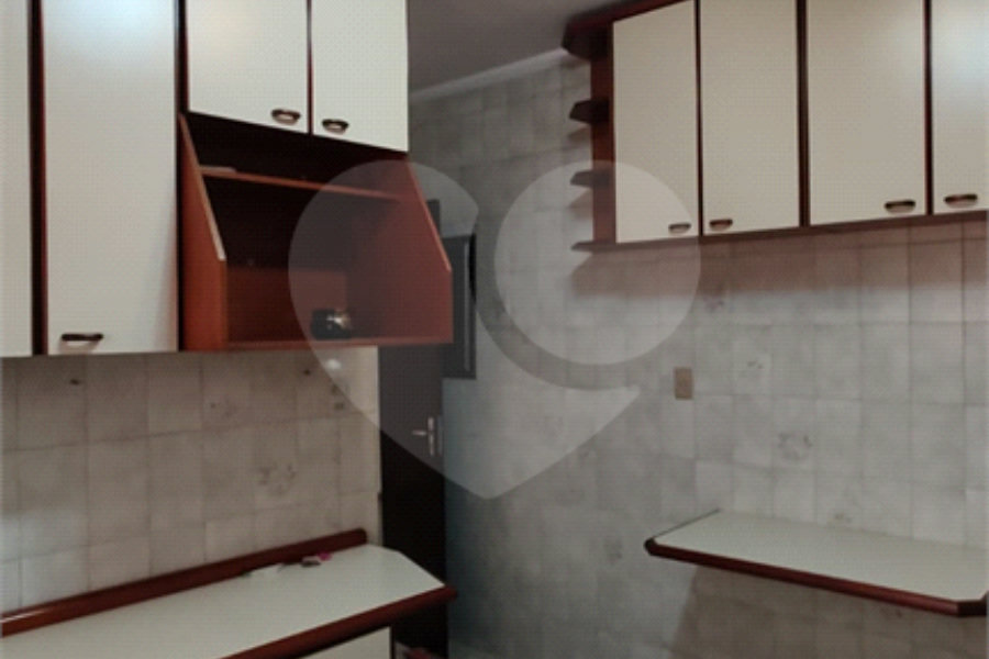 Sobrado à venda com 3 quartos, sendo 1 suíte,  em Artur Alvim, São Paulo, SP