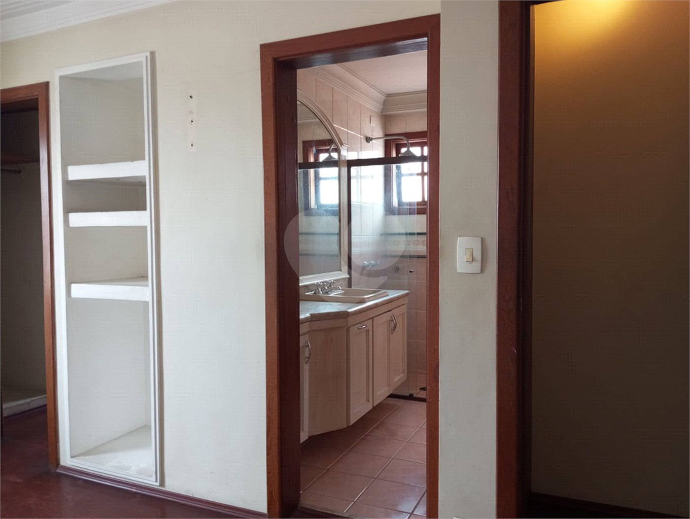 Casa à venda com 3 quartos, sendo 1 suíte, em Vila Nivi, São Paulo, SP