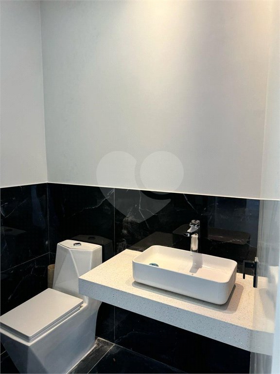 Casa à venda com 3 suítes no condomínio Jardim Residencial Dona Maria Candida, Indaiatuba - SP