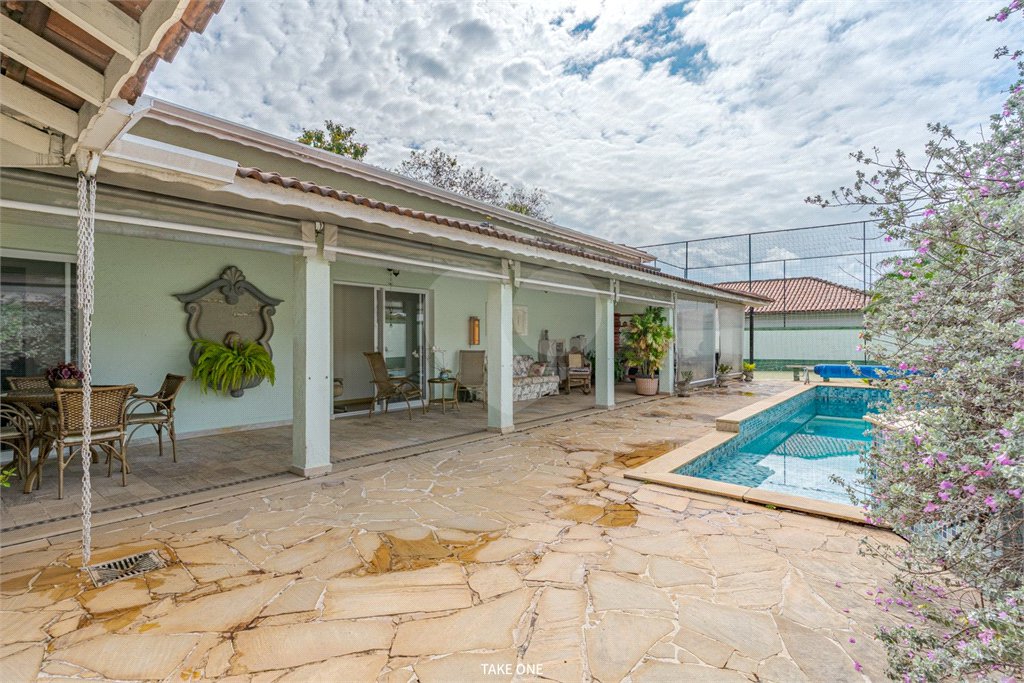 Casa à venda com 4 suítes no condomínio Vinhas da Vista Alegre - Lado Sede, Vinhedo - SP