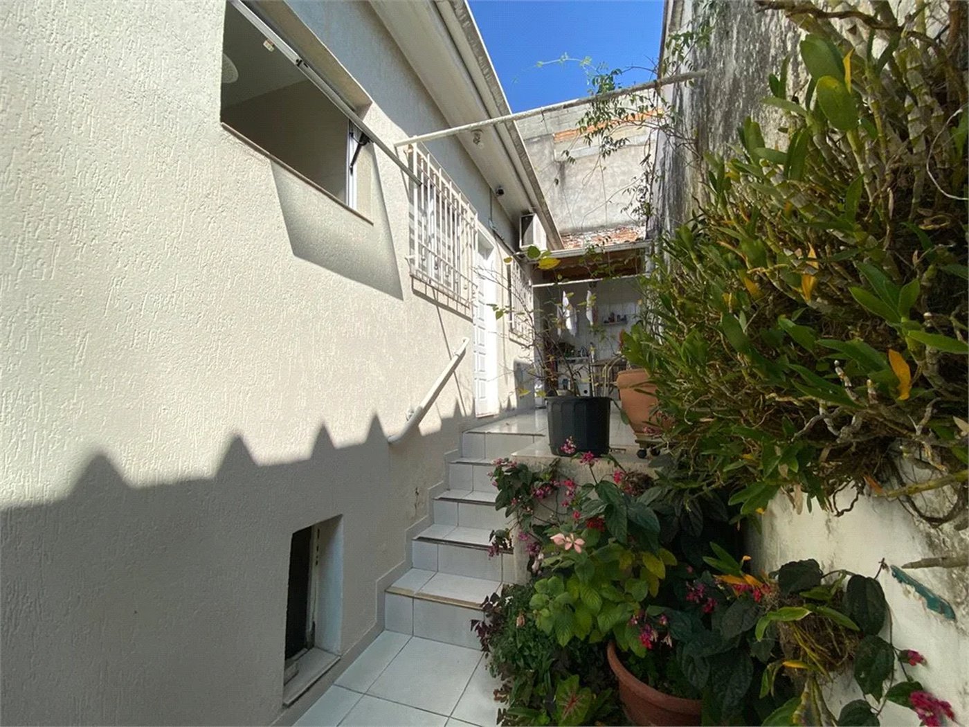 Sobrado à venda com 3 quartos, sendo 1 suíte, em Vila Ipojuca, São Paulo, SP